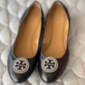 Liana Tory Burch Flats Black Like New Sz 9